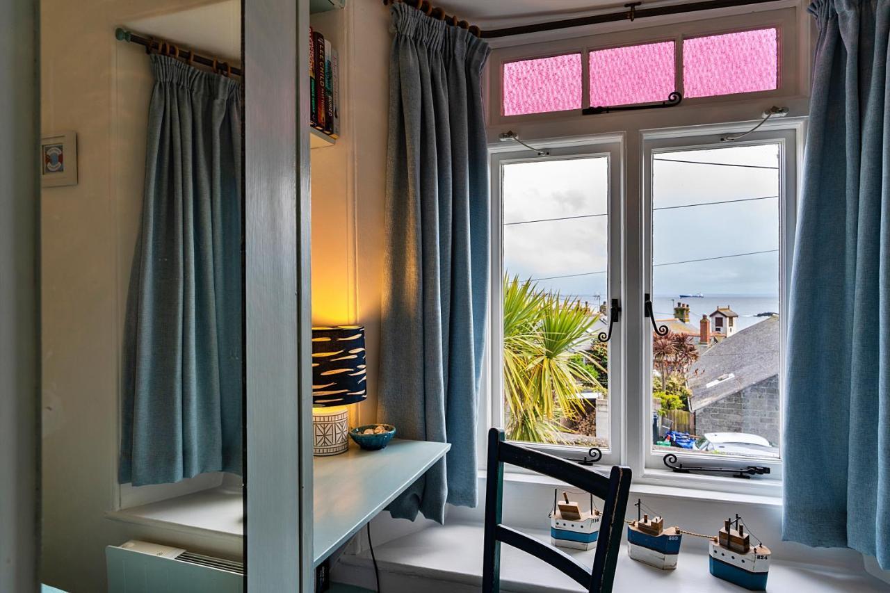 Finest Retreats - Cosy Mousehole Cottage With Sea Views Buitenkant foto